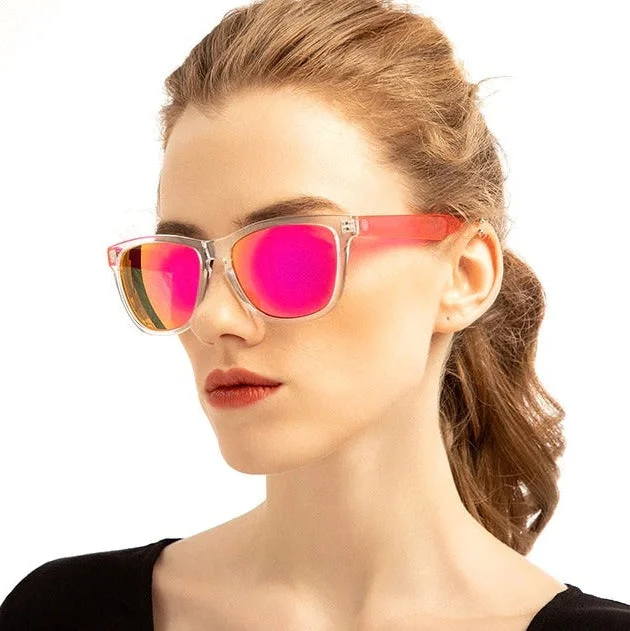 ladies sunglasses electric violet -Women's Cute Multi Color Eye Protection Holiday Sunglasses in Plastic